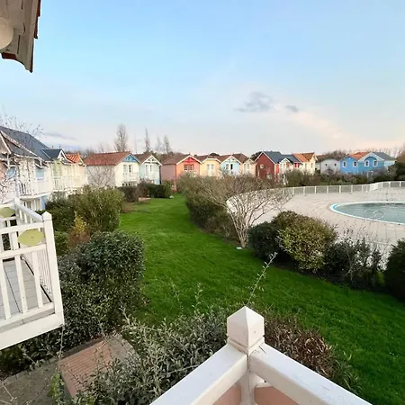 Dom wakacyjny Charmante Maison De Avec Acces Piscine *