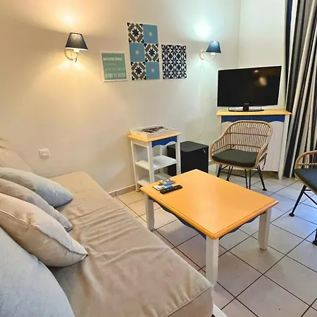 Feriehus Charmante Maison De Avec Acces Piscine Talmont-Saint-Hilaire